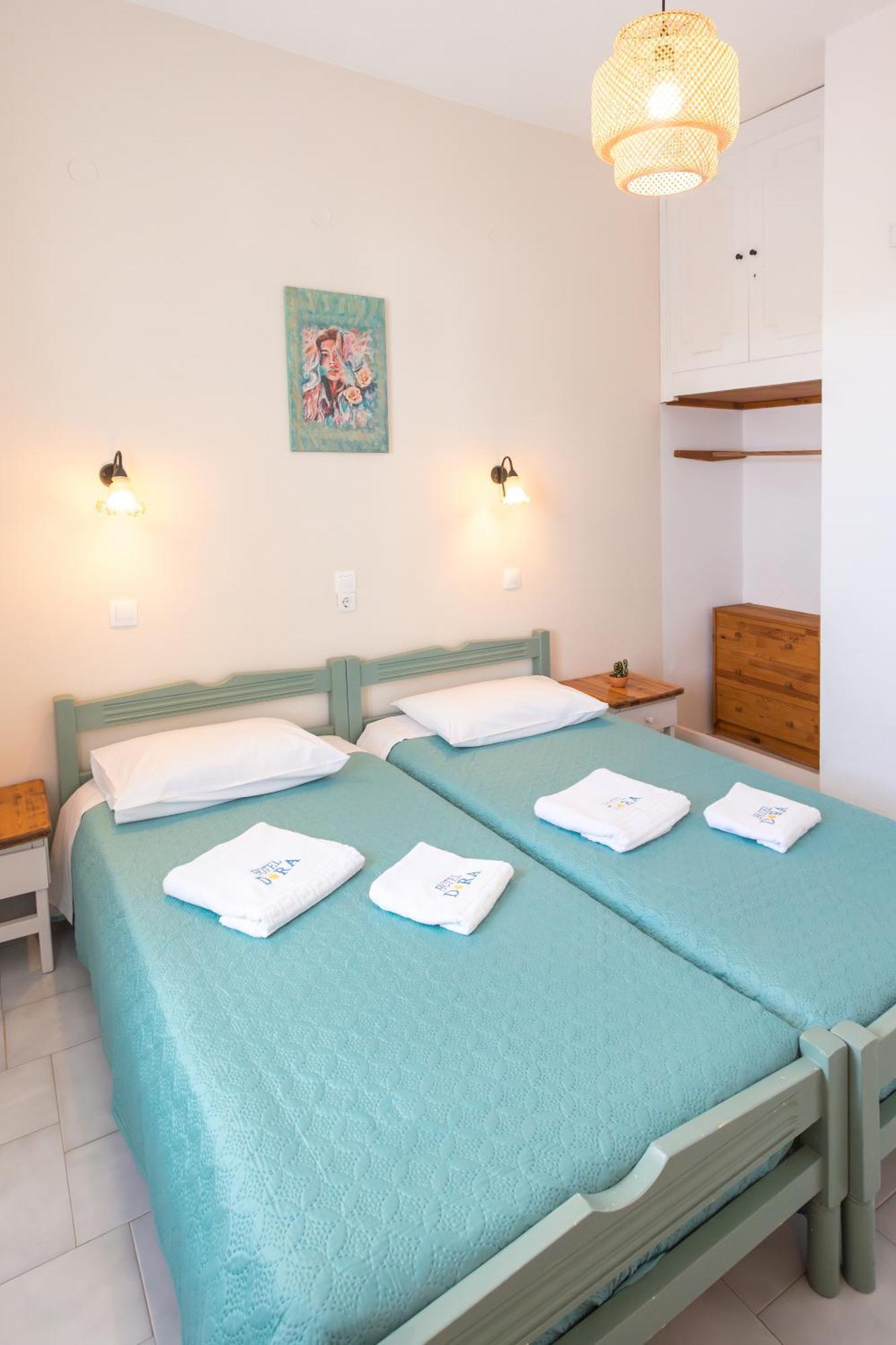 Dora'S Studios & Apartments Megas Gialos - Nites Exterior photo